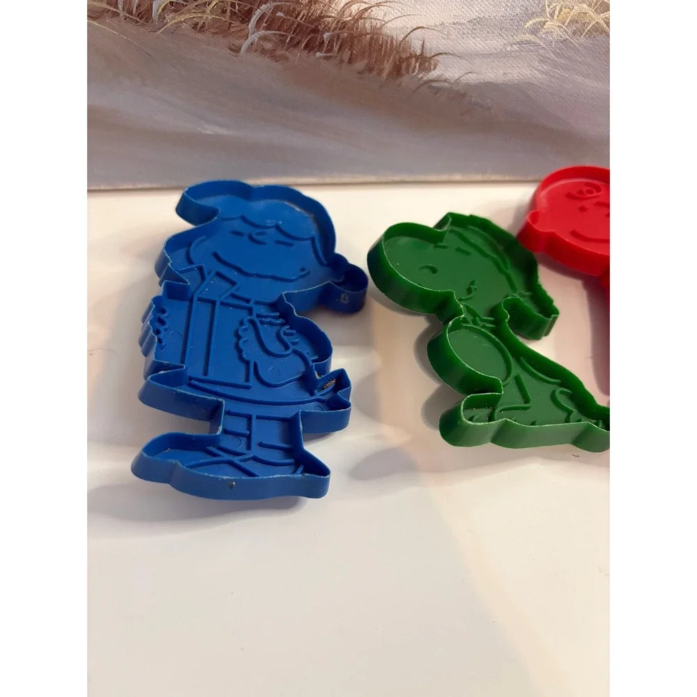 Vintage Peanuts Cookie Cutter Set Charlie Brown Snoopy Lucy Linus United Feature